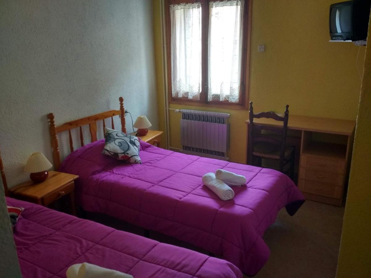 Hostal Pas De La Pera Aransá Εξωτερικό φωτογραφία
